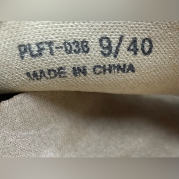 Dirty Laundry Crochet Chunky Multi Colors Shoes Size 9 - Picture 6 of 6